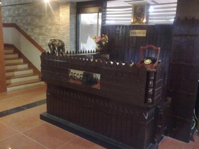 Hotel Arch Manor Deluxe Bhopal Interior photo