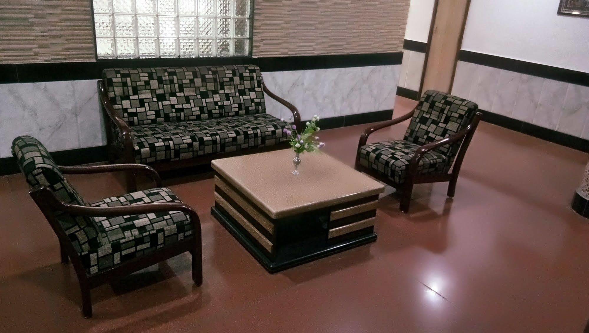 Hotel Arch Manor Deluxe Bhopal Exterior photo